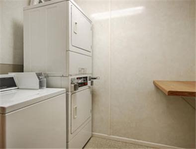 Super 8 Wichita East Kellogg Hotel Tiện nghi bức ảnh